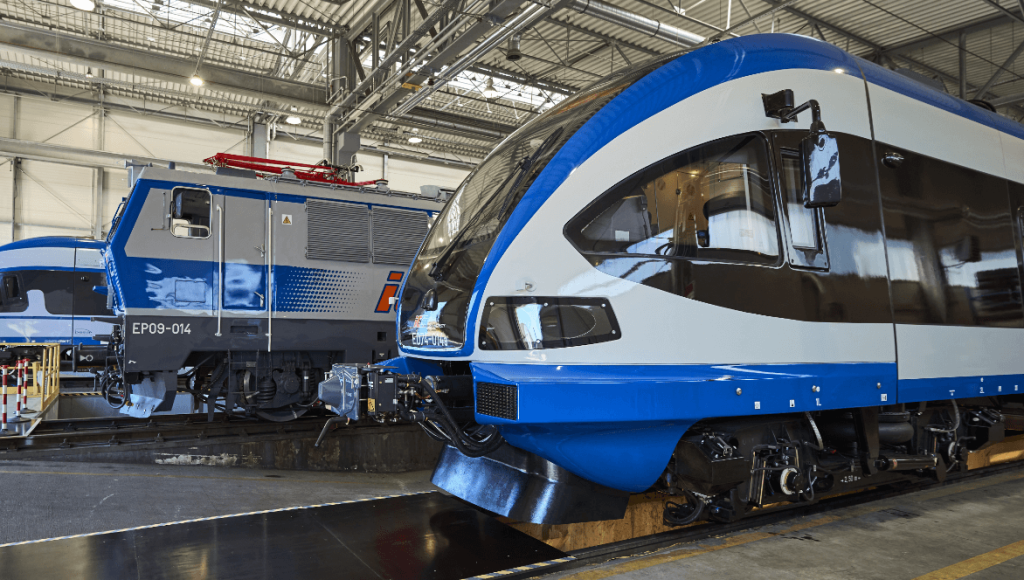 Przekazanie ostatniego z 14 zmodernizowanych ezt ED74